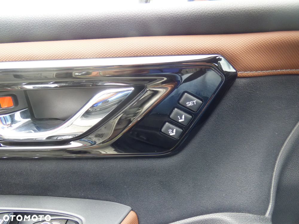 Subaru Forester 2.0i-L Platinum (EyeSight) Lineartronic - 14