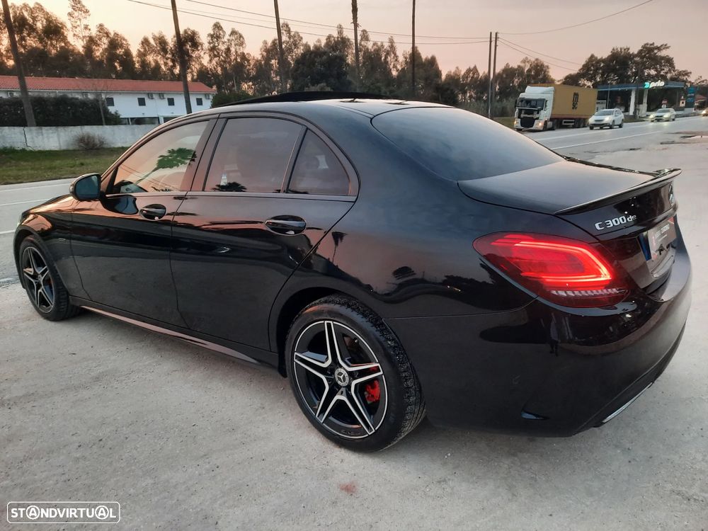 Mercedes-Benz C 300 de AMG Line - 13