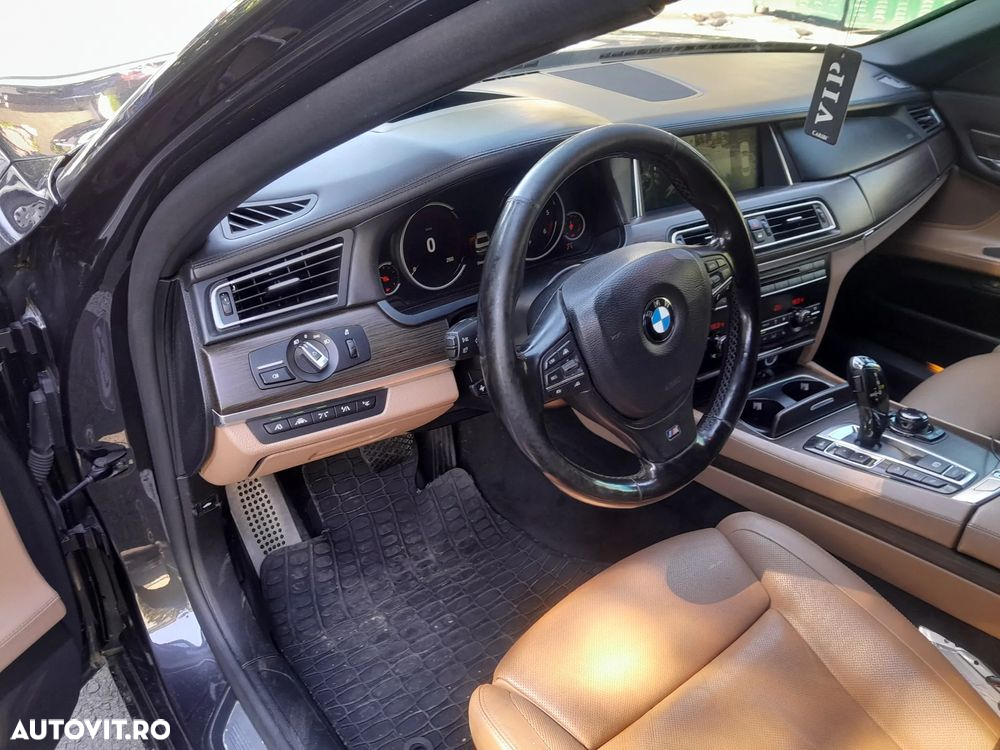 BMW Seria 7 740d xDrive - 3