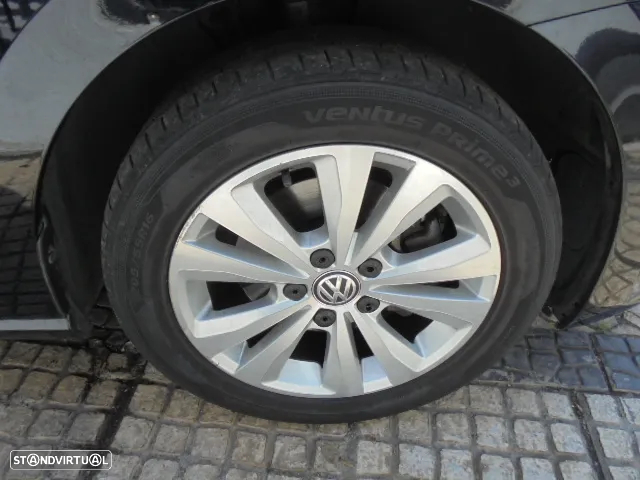 VW Golf Sportsvan 1.6 TDI Confortline - 12
