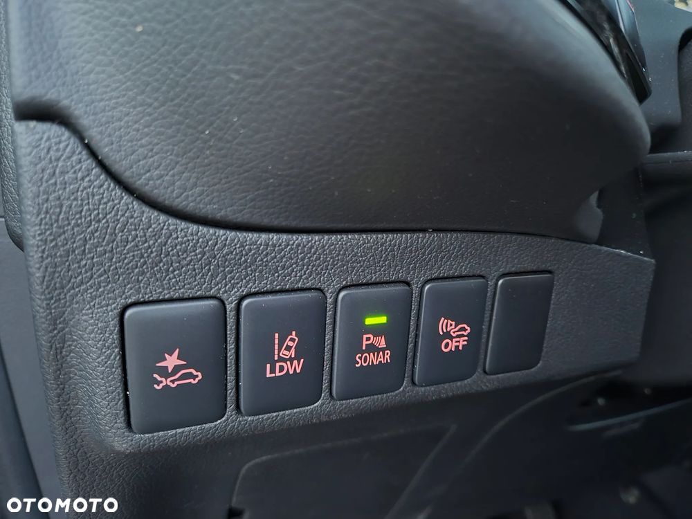 Mitsubishi Outlander - 13