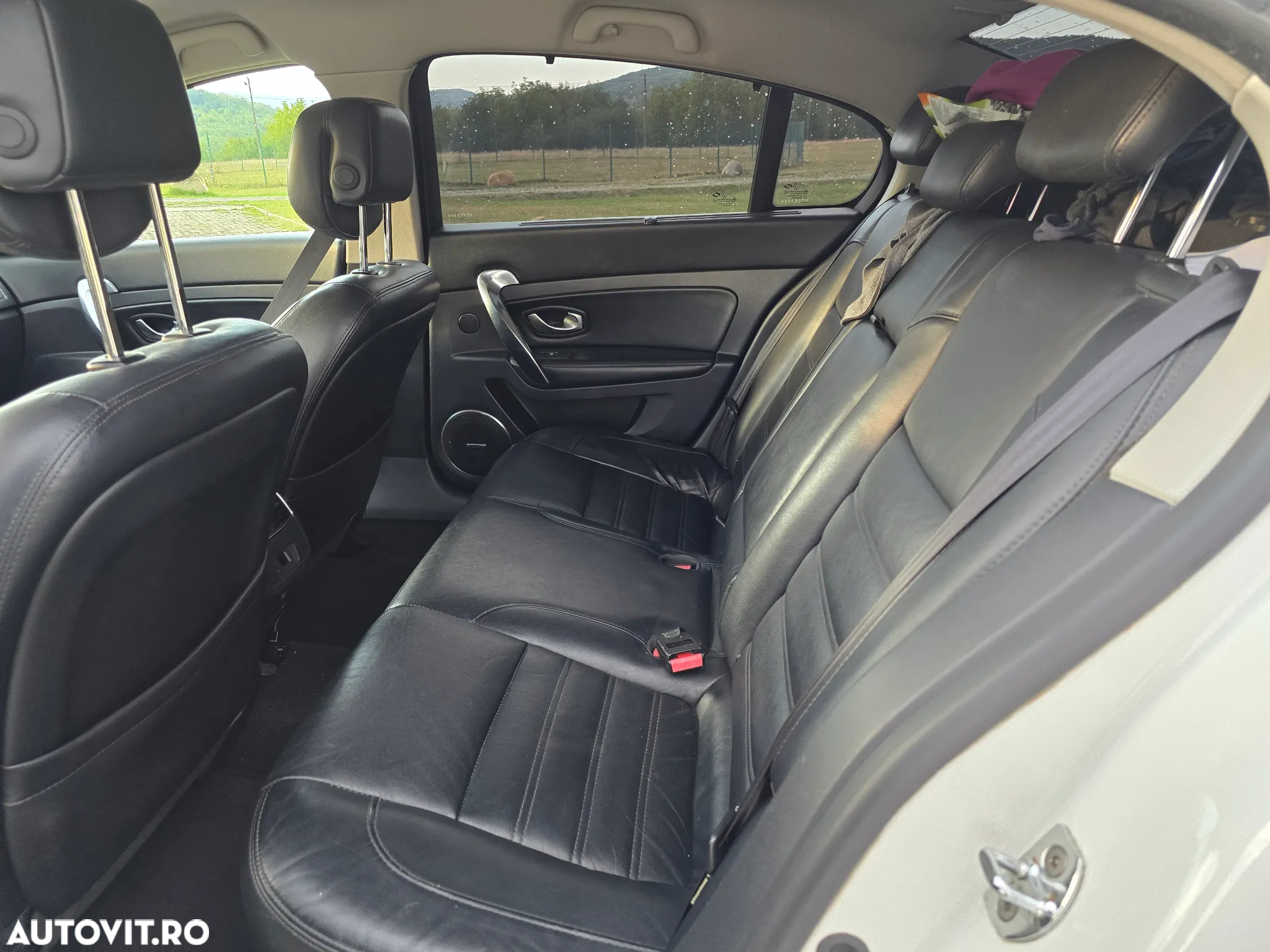 Renault Latitude 2.0 dCi Initiale Aut. - 8