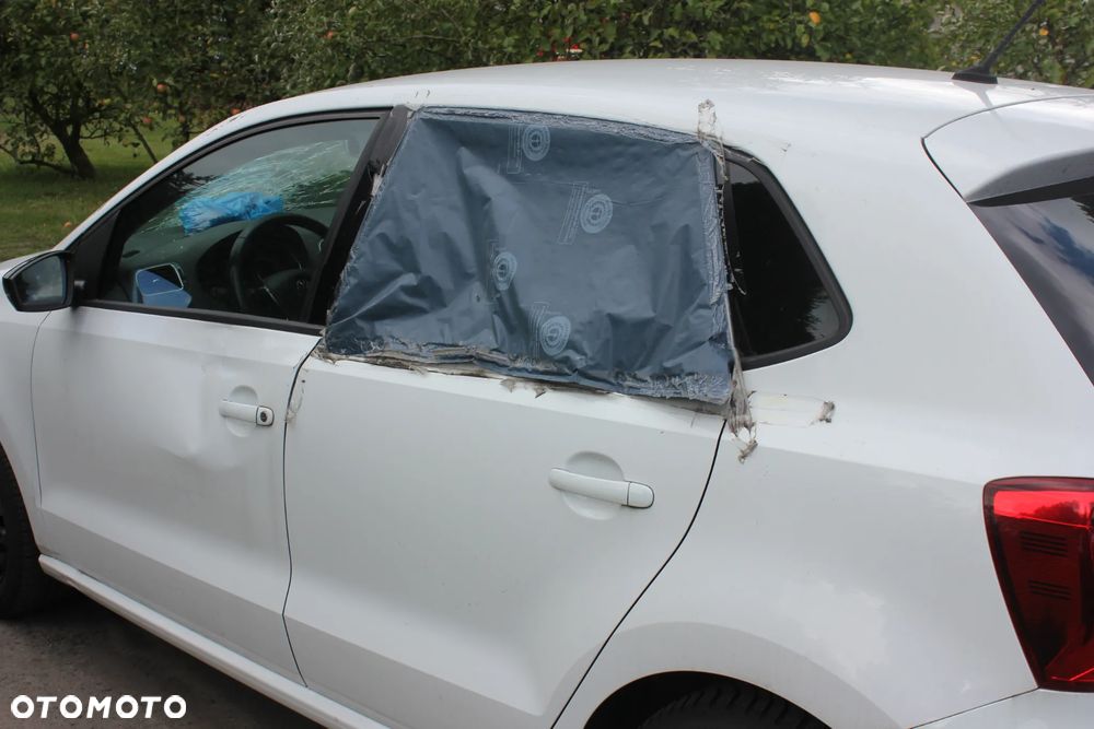 Volkswagen Polo 1.4 TDI Blue Motion Technology FRESH - 5