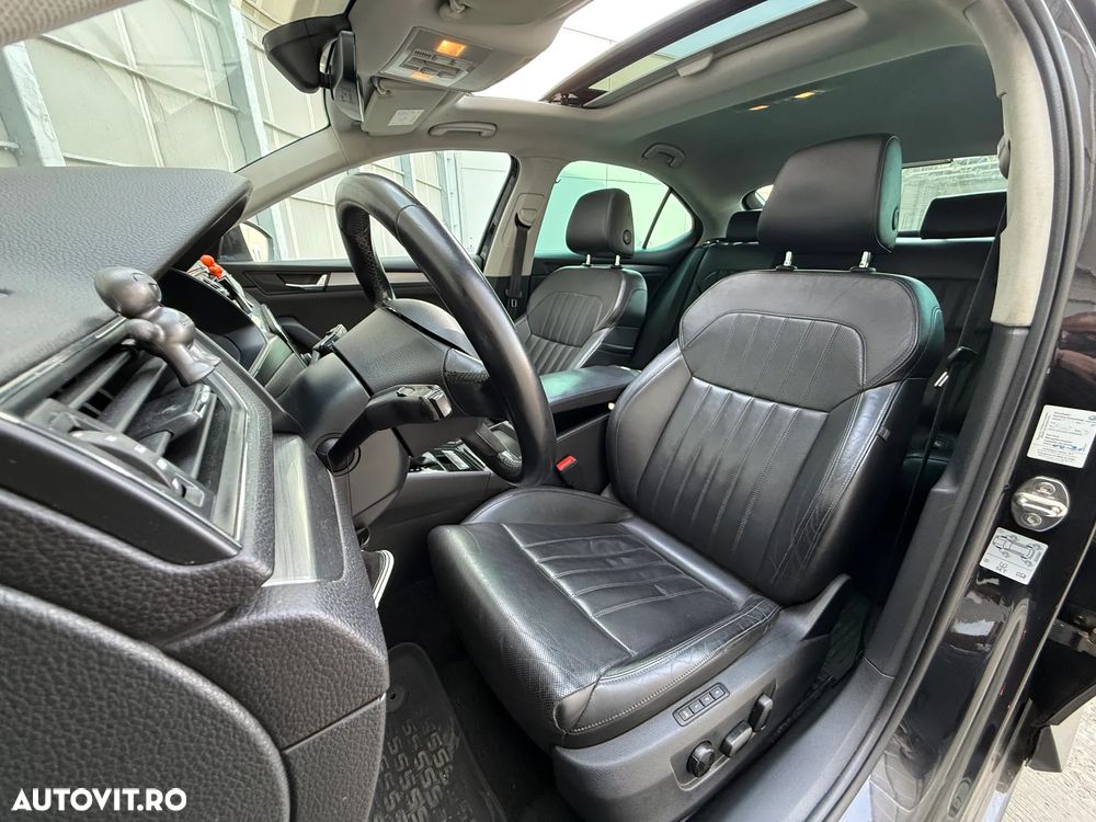 Skoda Superb 2.0 TDI DSG Premium Edition - 16