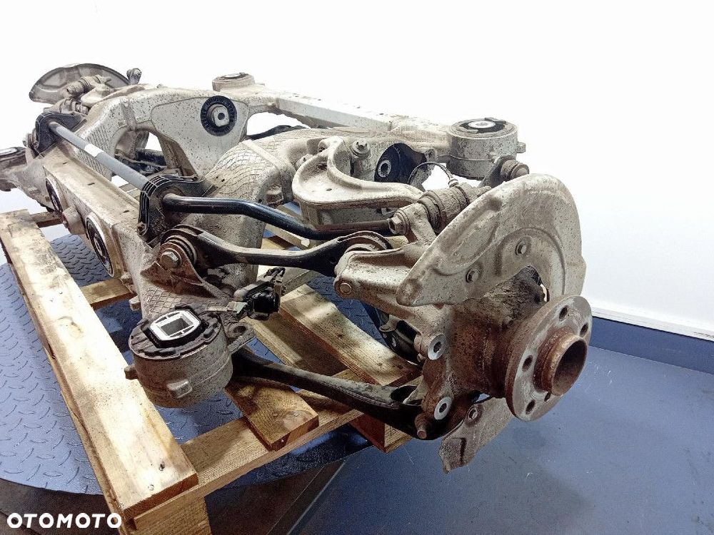 BMW IX I20 XDRIVE40 BELKA ZAWIESZENIA TYŁ SANKI ZWROTNICE 6889140 - 2