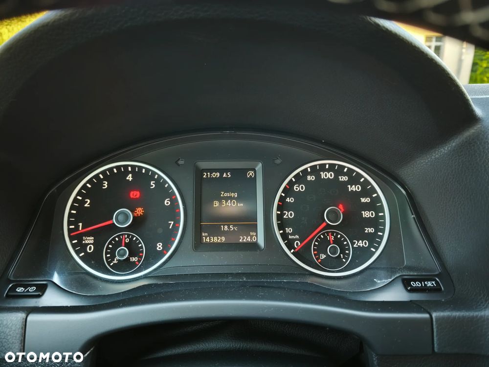 Volkswagen Tiguan - 24