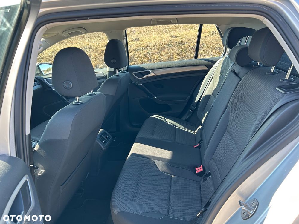 Volkswagen Golf 1.6 TDI BlueMotion Trendline - 26