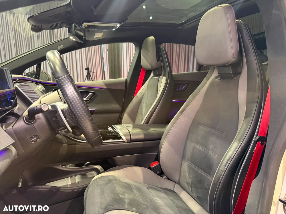 Mercedes-Benz EQE AMG 43 4MATIC - 11