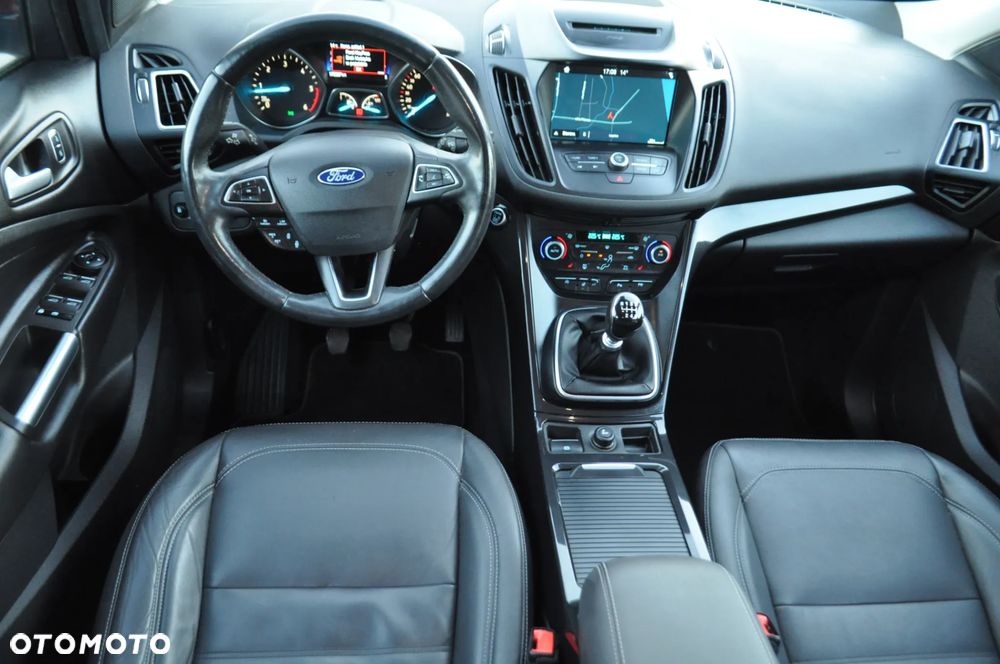 Ford Kuga 2.0 TDCi AWD Titanium - 38