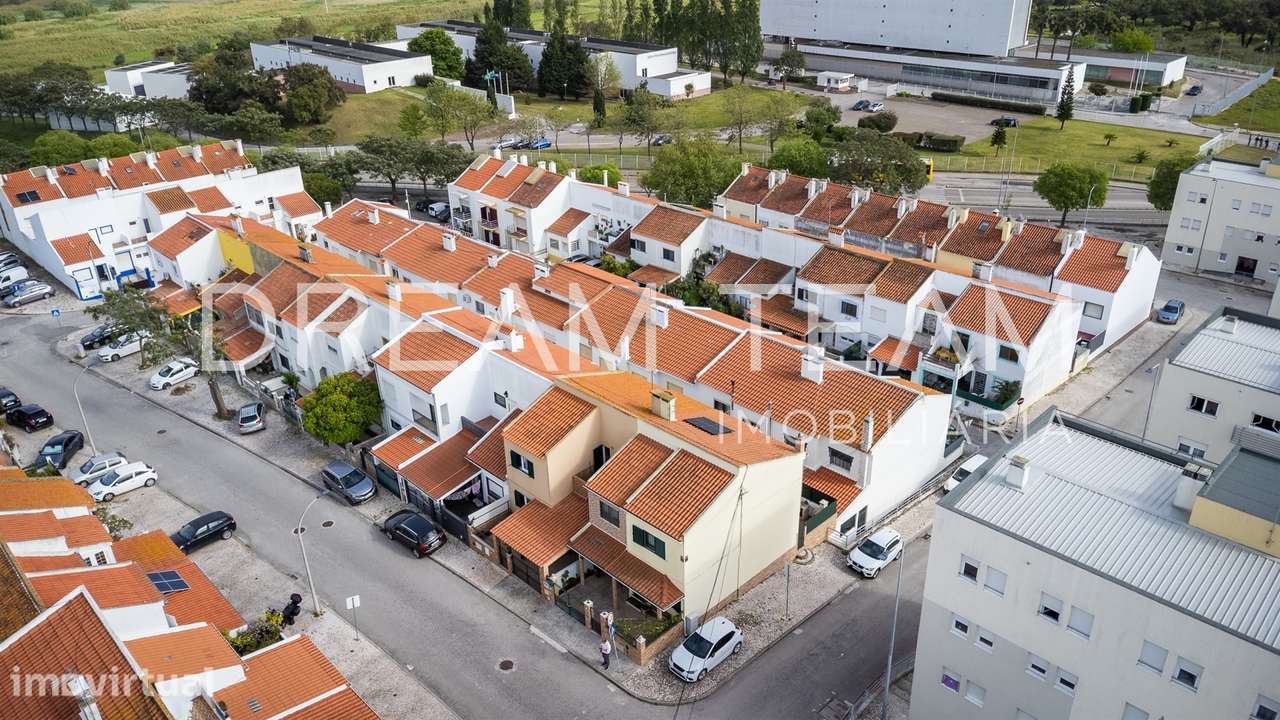 Moradia T3+2 nas Manteigadas - Setúbal - Grande imagem: 2/33