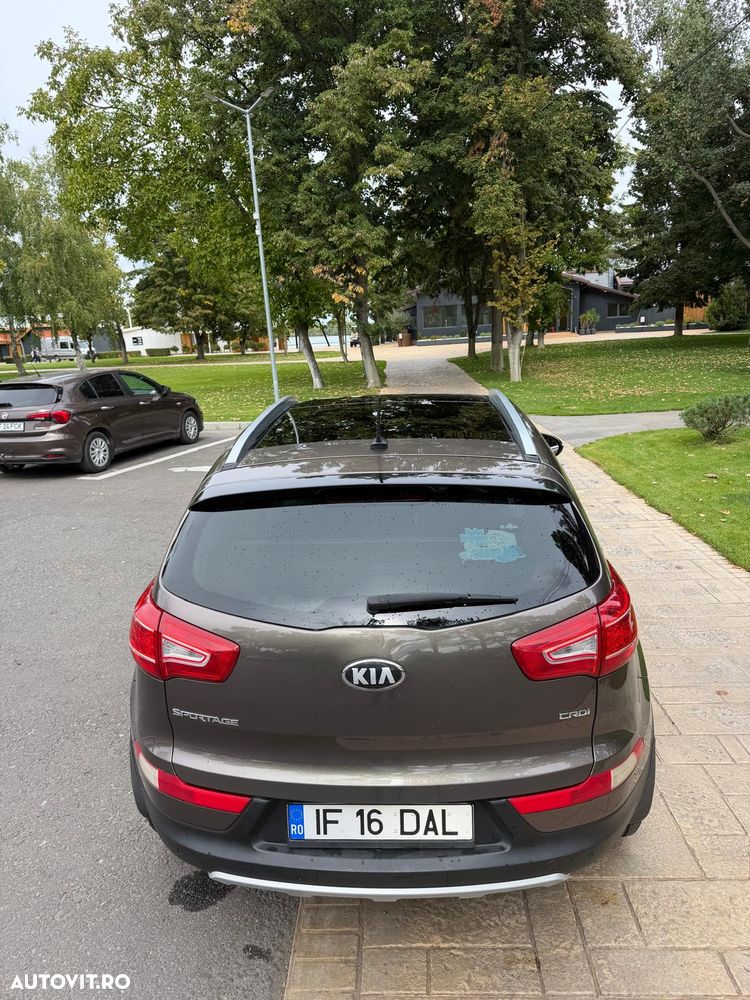 Kia Sportage 2.0 CRDI 4WD Automatik Vision - 5