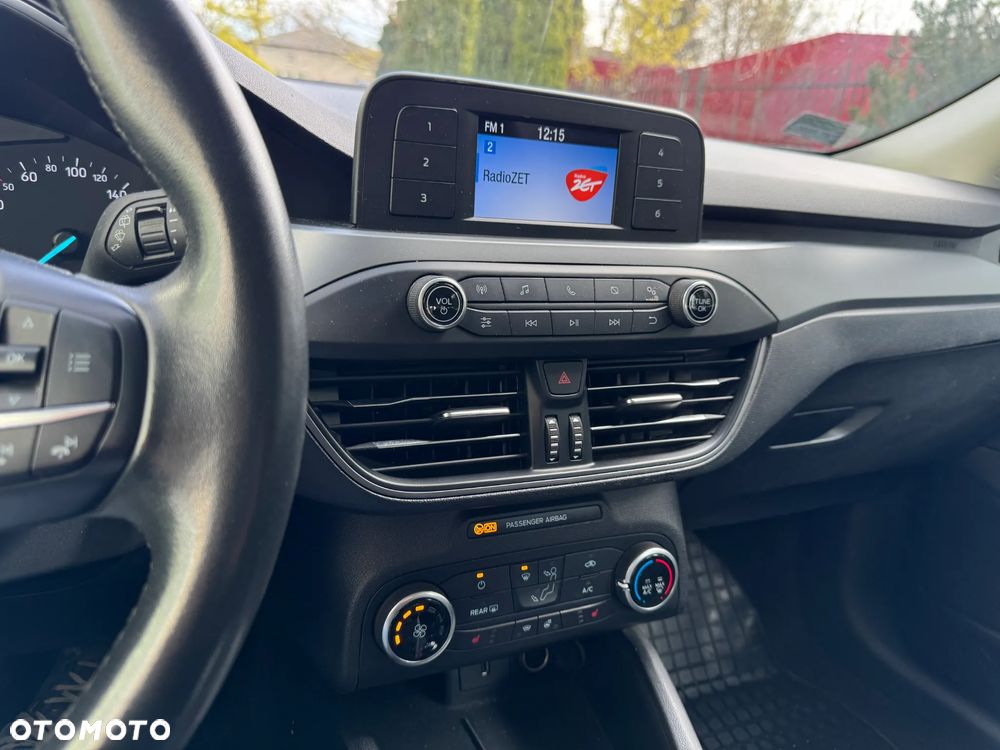 Ford Focus 1.0 EcoBoost Trend - 11