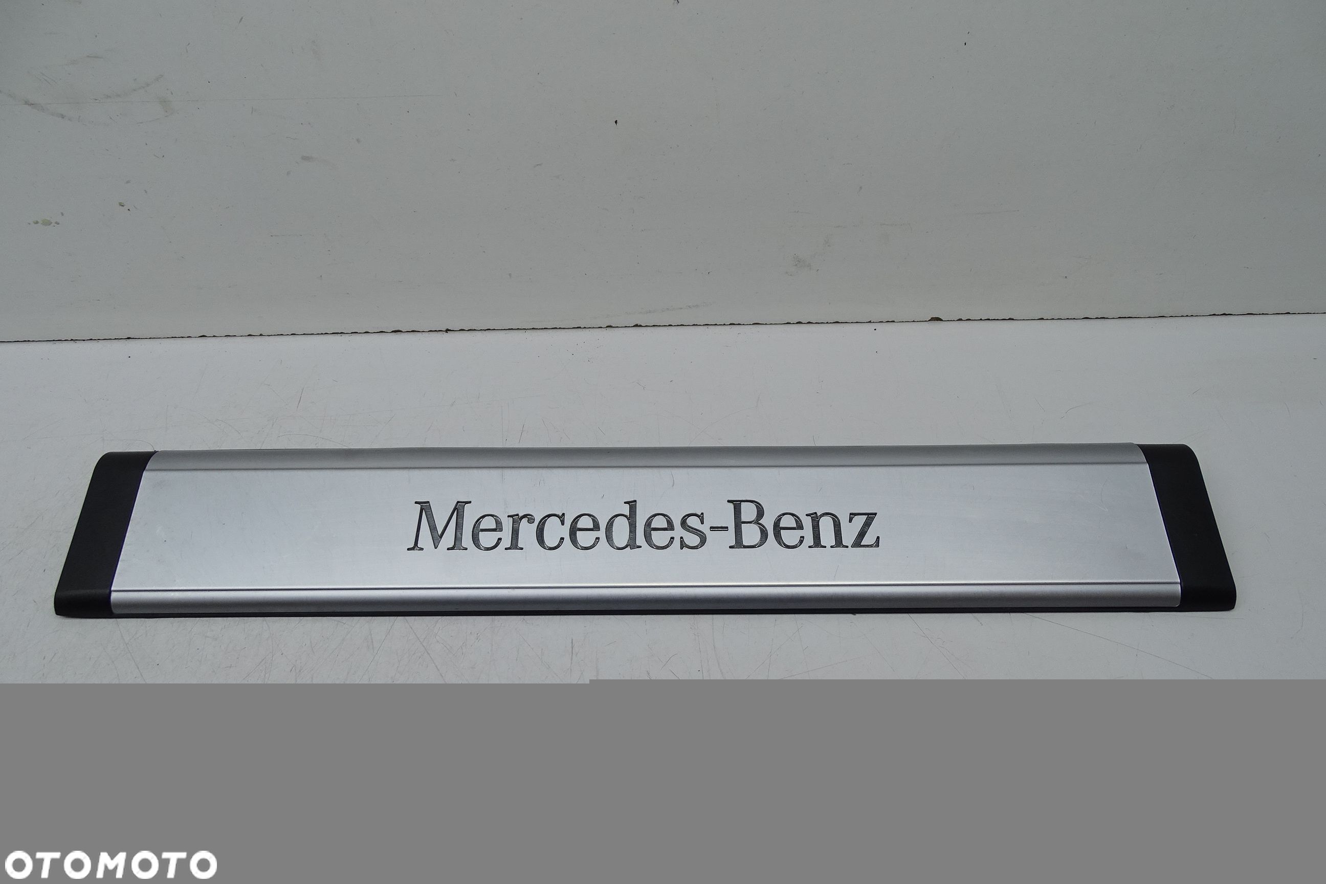 Mercedes ML W164 Lift Listwa progowa wewnętrzna lewa 1646804935 - 1