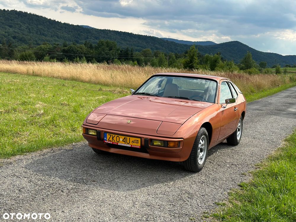 Porsche 924 - 28