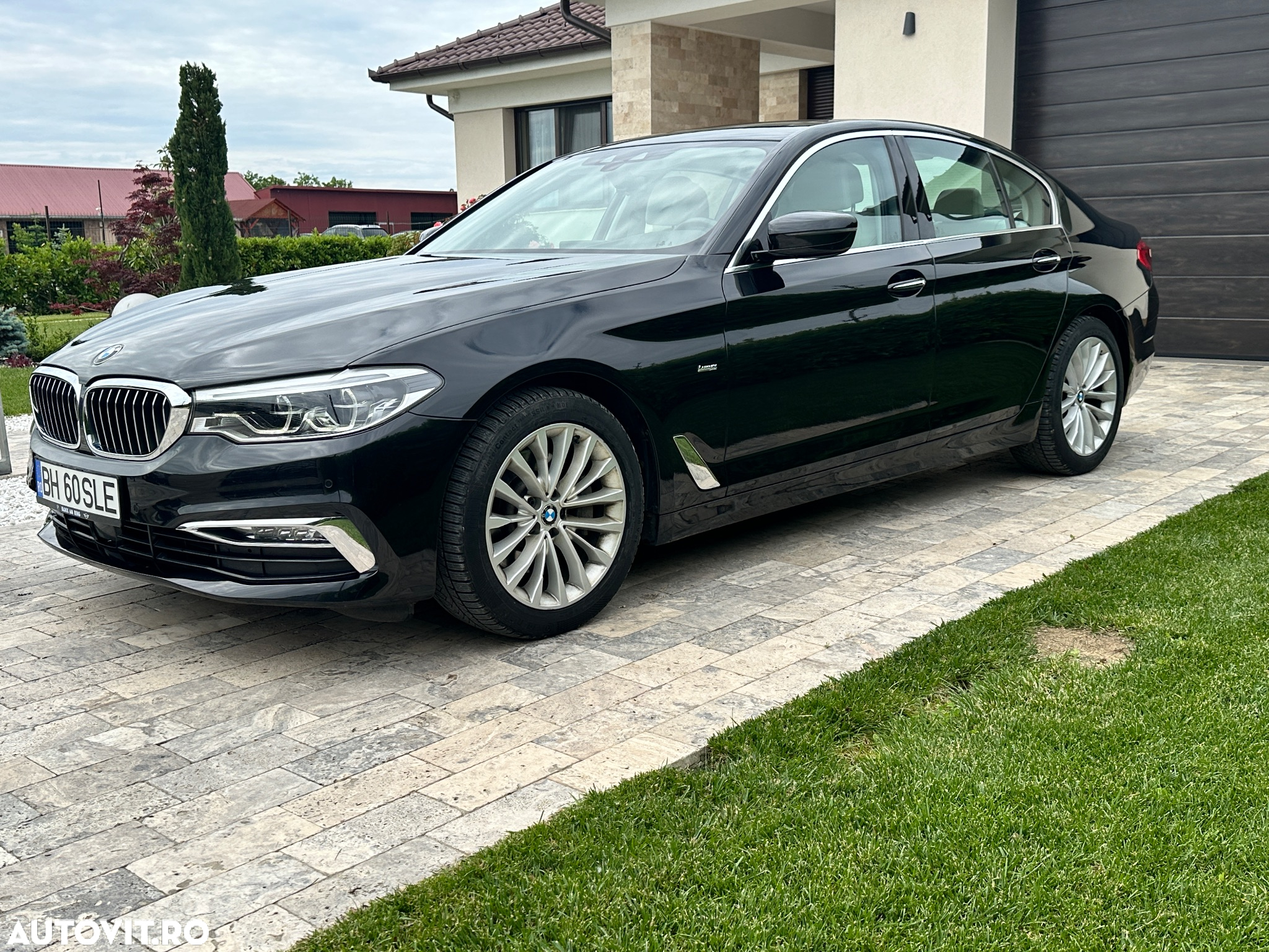BMW Seria 5 530d xDrive AT - 3