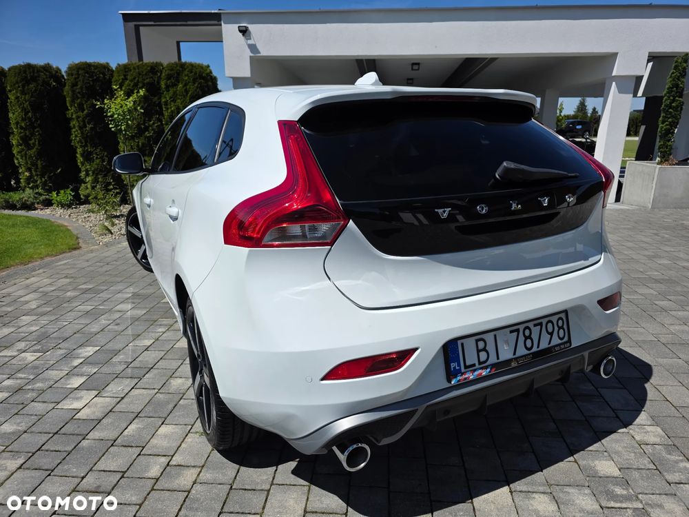 Volvo V40 D4 Geartronic RDesign - 12