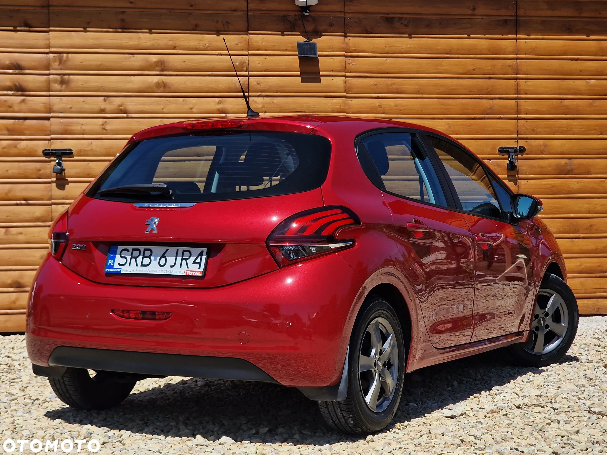 Peugeot 208 1.2 PureTech Allure - 16