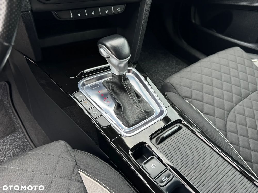 Kia ProCeed 1.4 T-GDI DCT7 OPF GT LINE - 22