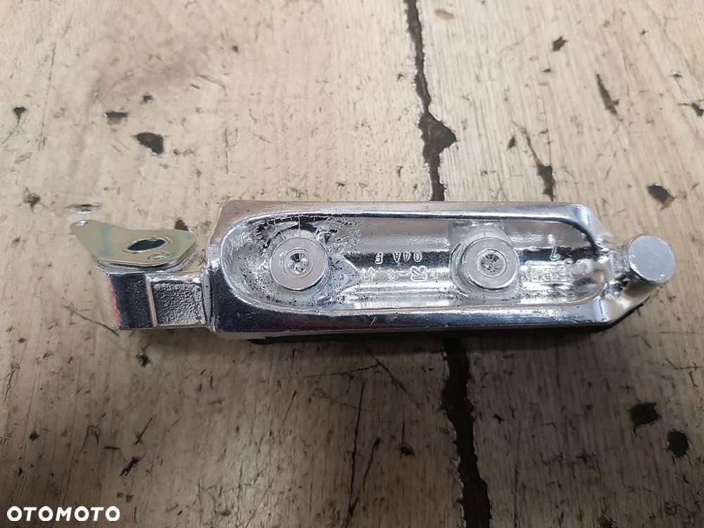 Podnóżek kierowcy prawy Suzuki GSX600F GSX750F 43510-19C02 - 6