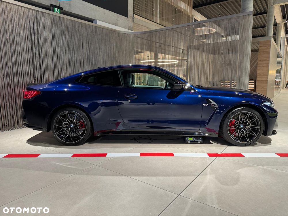 BMW M4 Competition M xDrive - 4