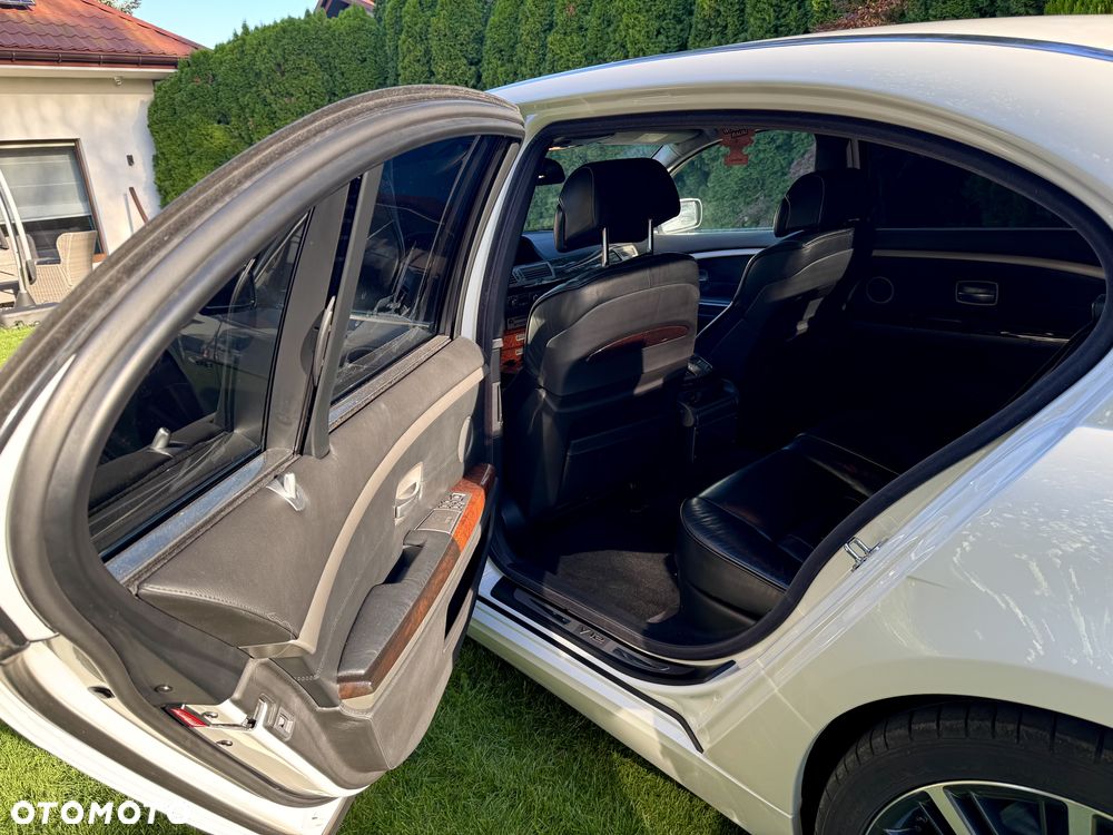 BMW Seria 7 760i L - 11