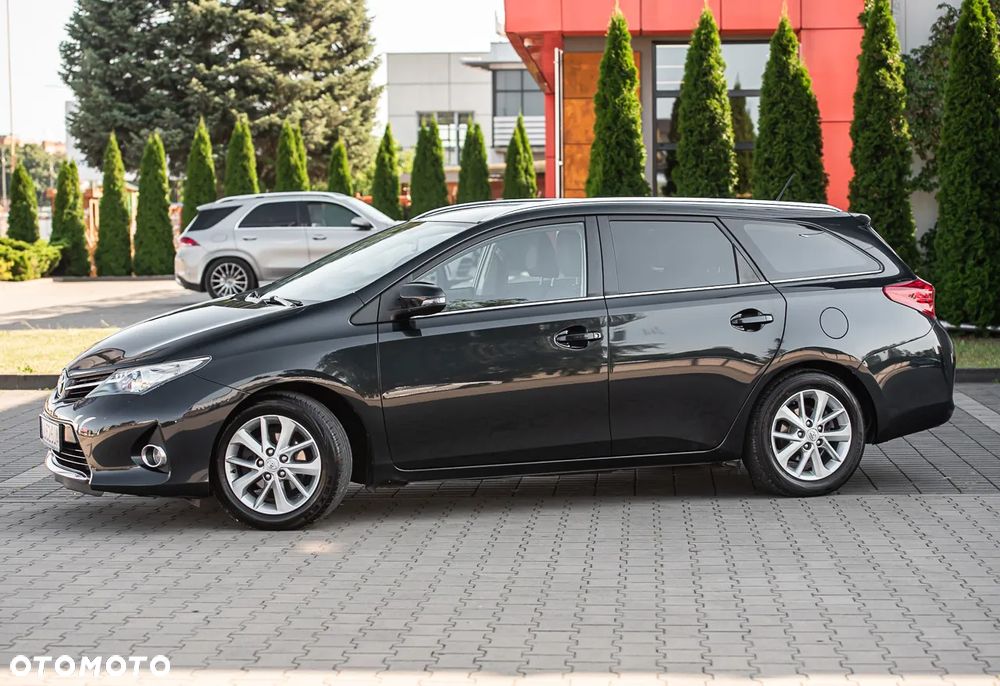 Toyota Auris 1.6 Premium - 15