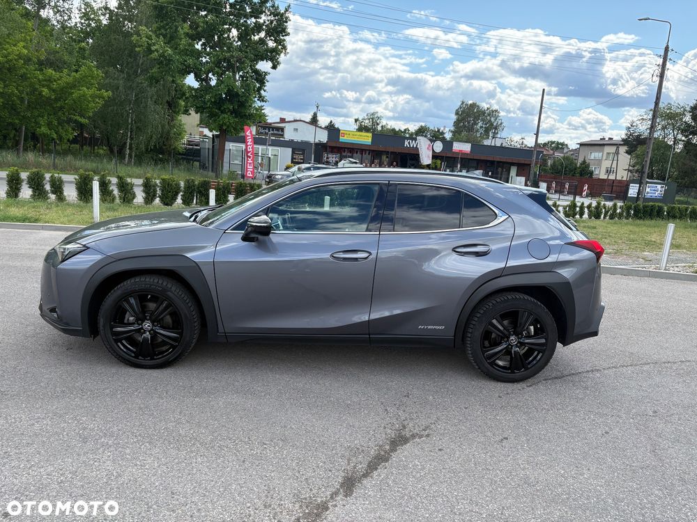 Lexus UX 250h GPF F Impression 2WD - 6