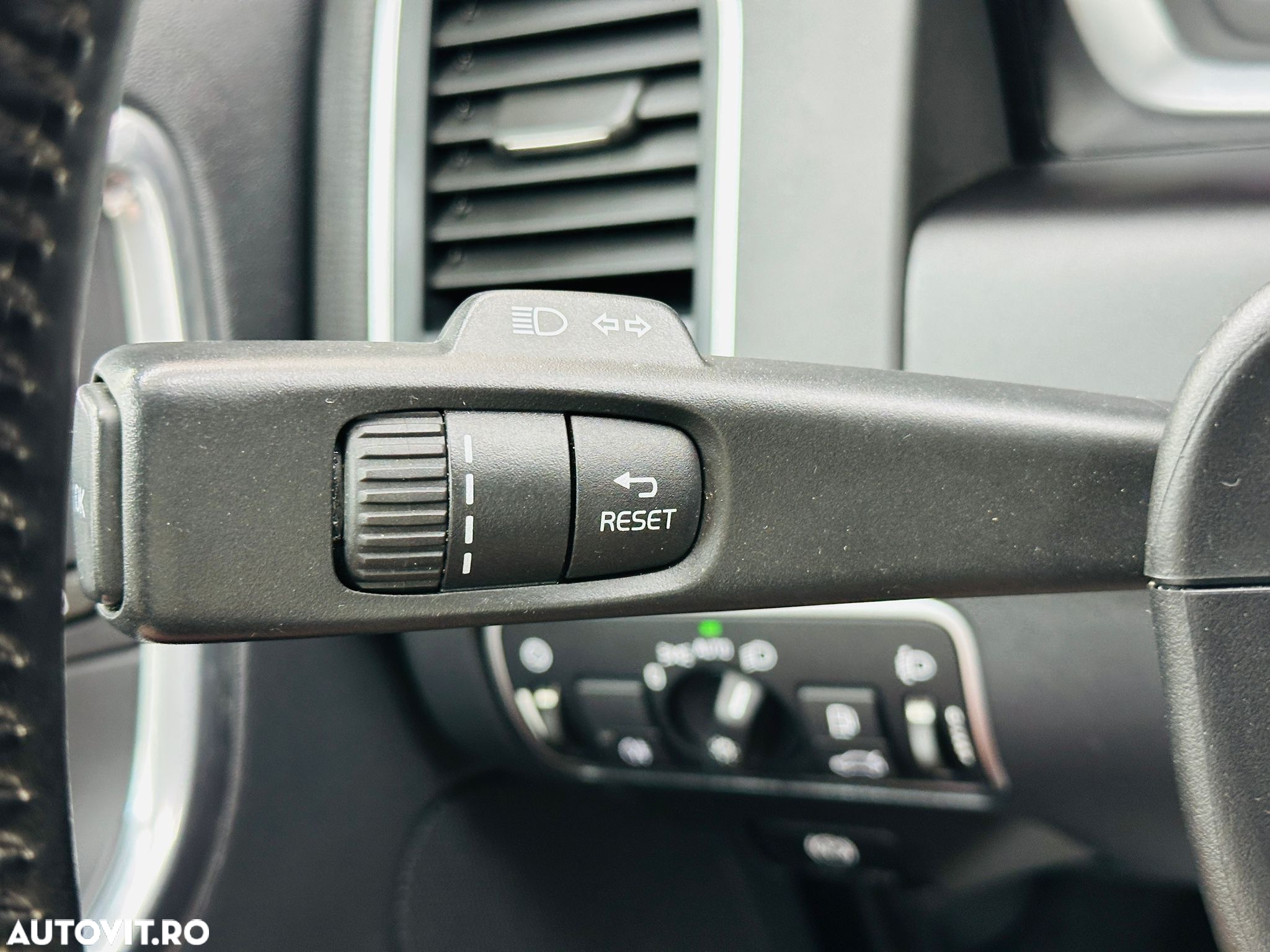 Volvo XC 60 - 38