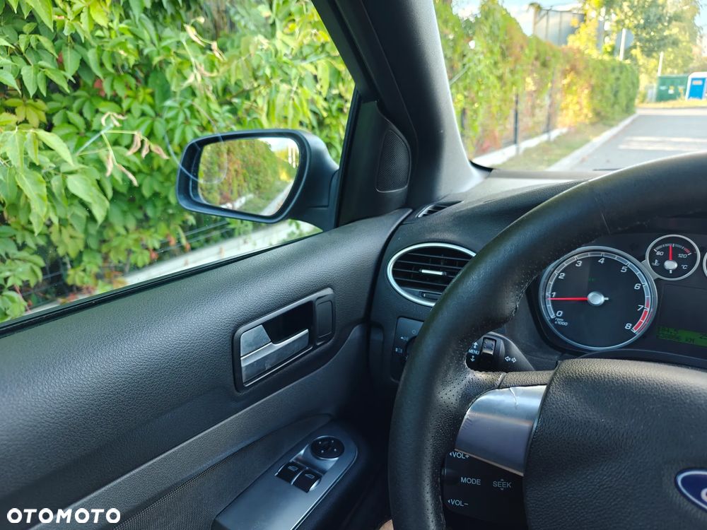 Ford Focus 2.5 ST - 9