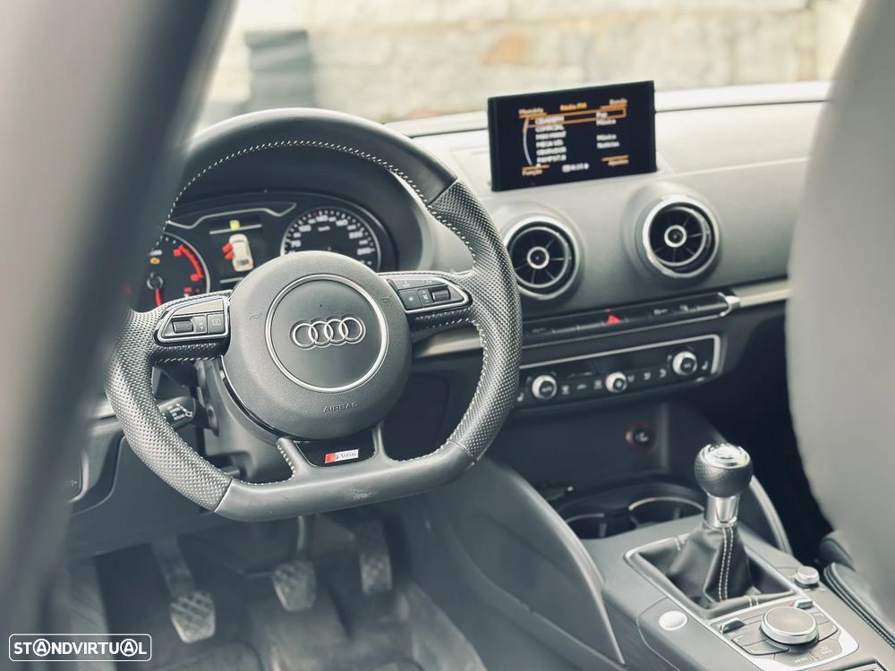 Audi A3 Sportback 2.0 TDI S line Sport Pack - 37