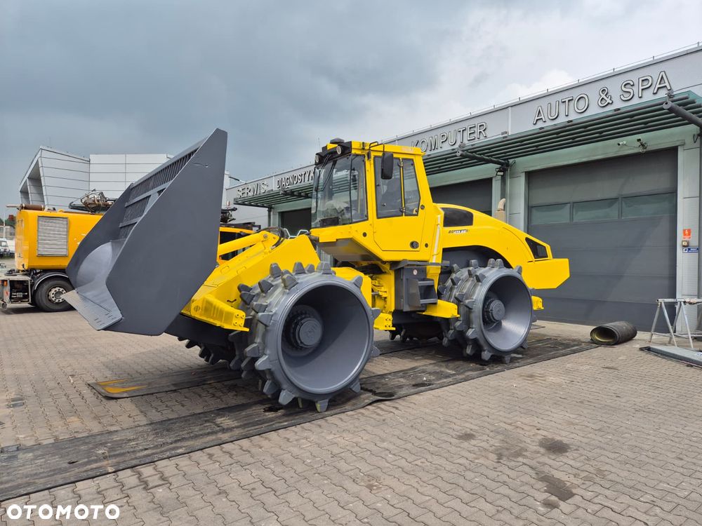 Bomag BC472 RB / KOMPAKTOR ODPADÓW / KOMPAKTOR WYSYPISKOWY 24T / ZGNIATARKA ODPADÓW / MASZYNA DO ZAGĘSZCZANIA ODPADÓW / DO SKŁADOWISK ODPADÓW / SERWISOWANY / 1 WŁ. - 13