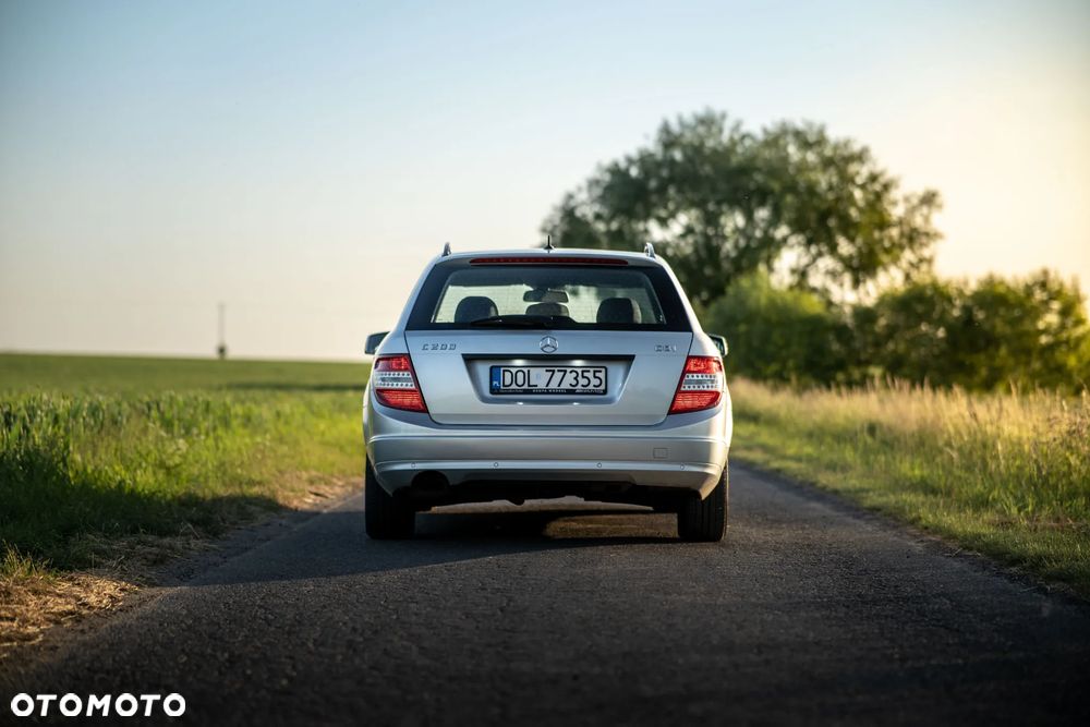 Mercedes-Benz Klasa C 200 CDI Elegance - 4