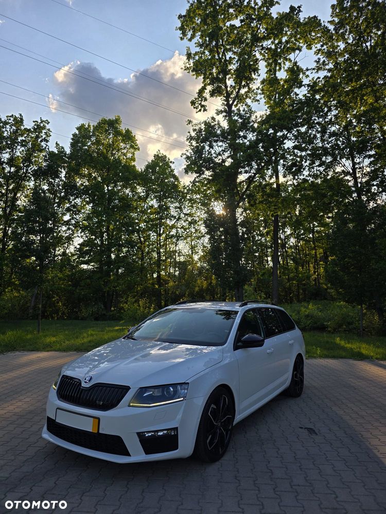 Skoda Octavia 2.0 TDI RS Challenge DSG - 12