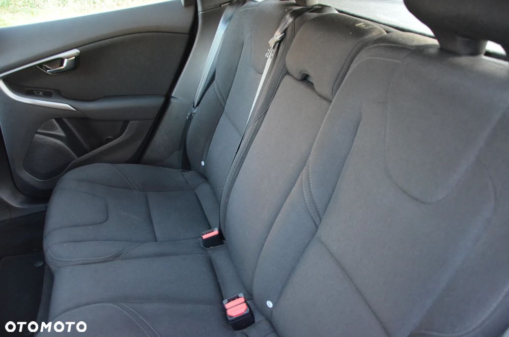 Volvo V40 Cross Country D2 Momentum - 31