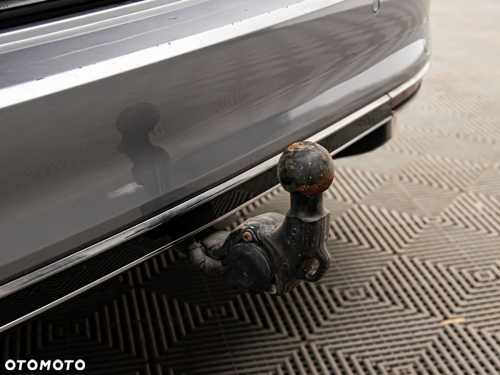 Volkswagen Passat - 28