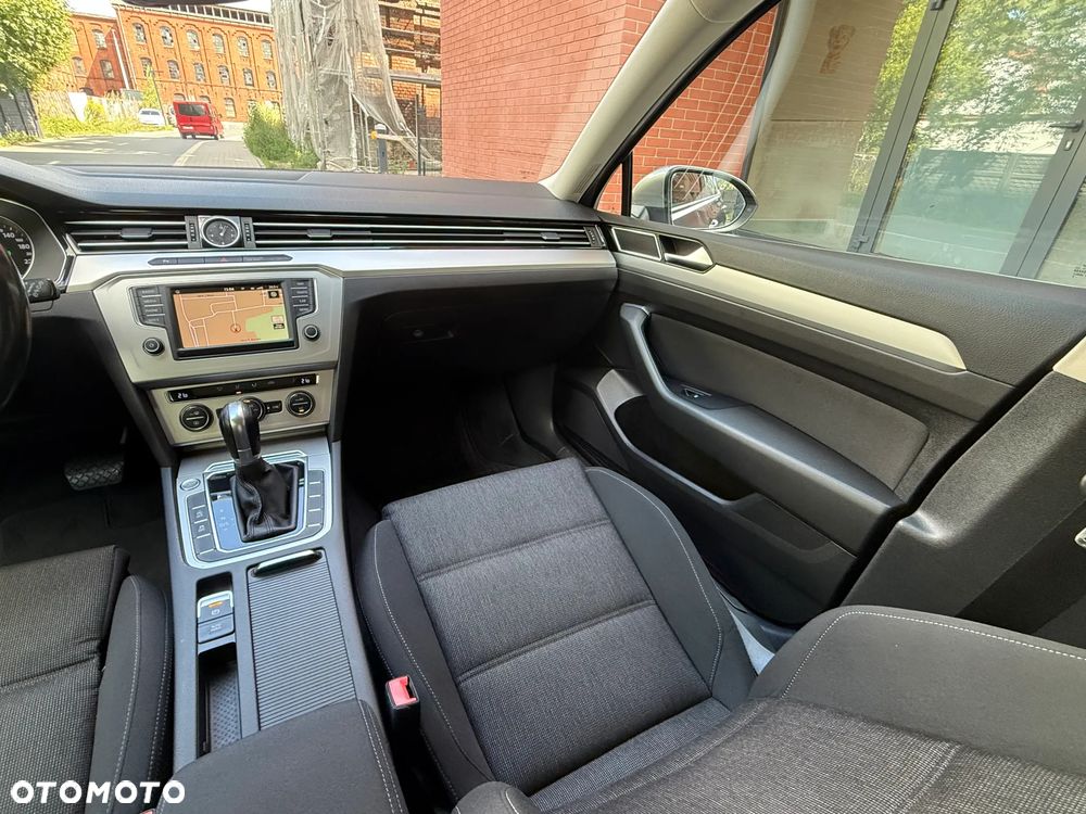 Volkswagen Passat 1.8 TSI BMT Comfortline DSG - 19