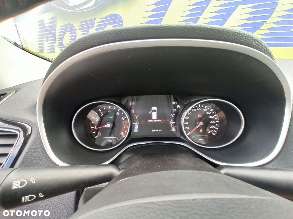 Jeep Compass - 12