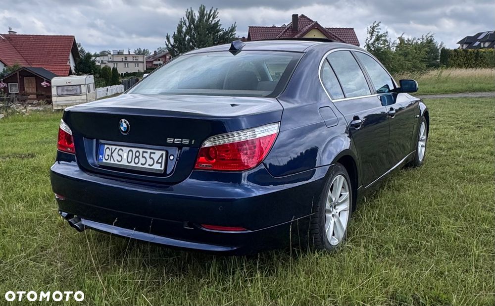 BMW Seria 5 525i - 6