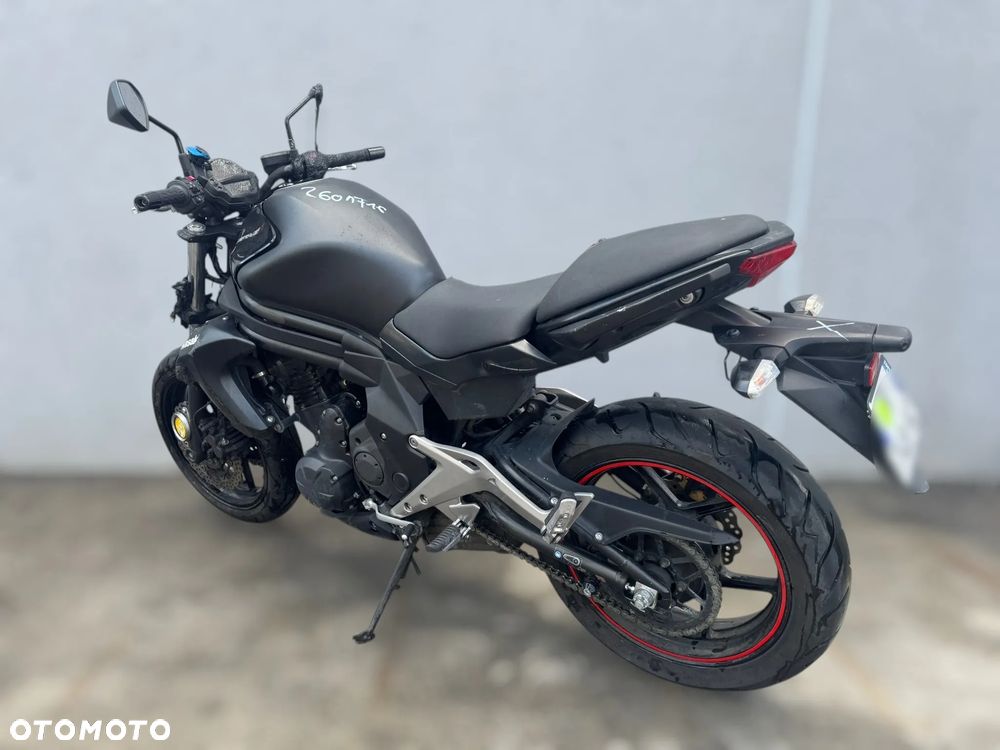 Kawasaki ER - 4