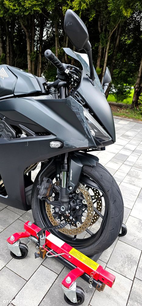 Honda CBR - 6