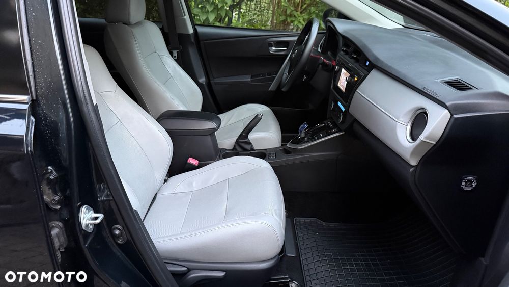 Toyota Auris 1.8 HSD Prestige NAVI - 15