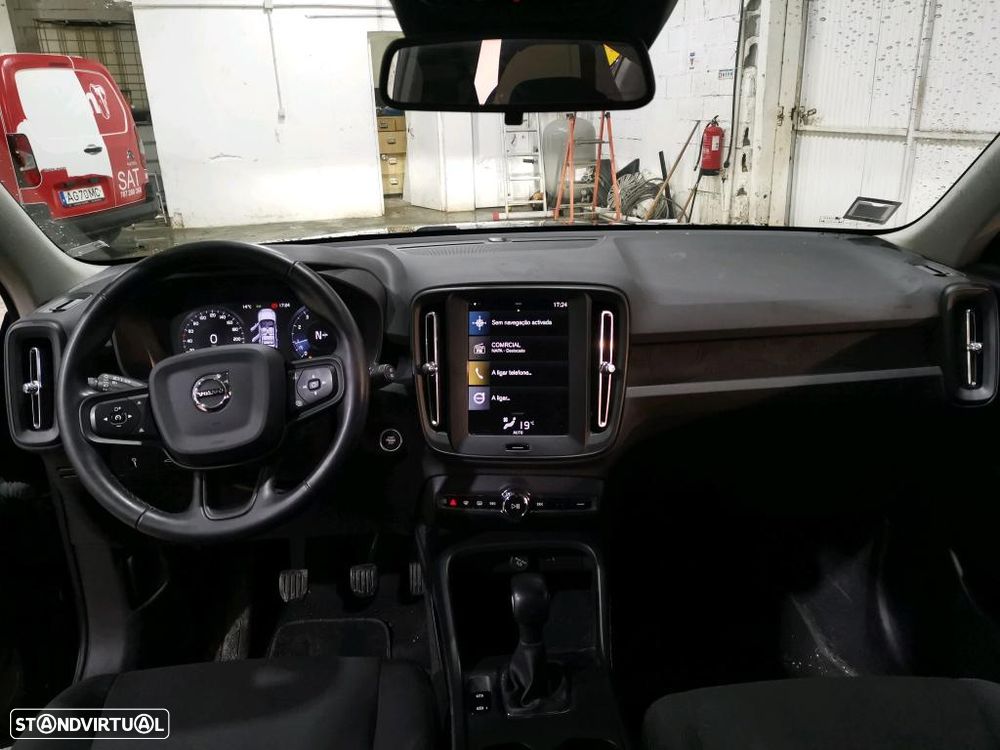 Volvo XC 40 1.5 T2 Momentum Core - 7