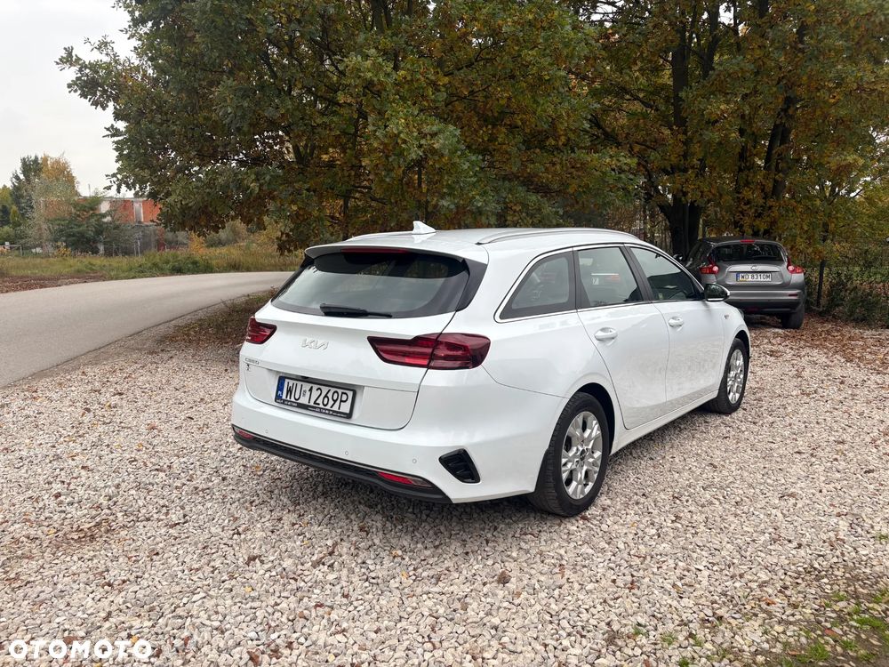 Kia Ceed - 8