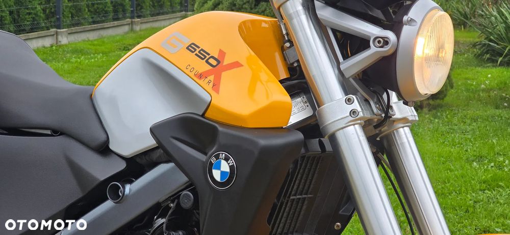 BMW G - 8