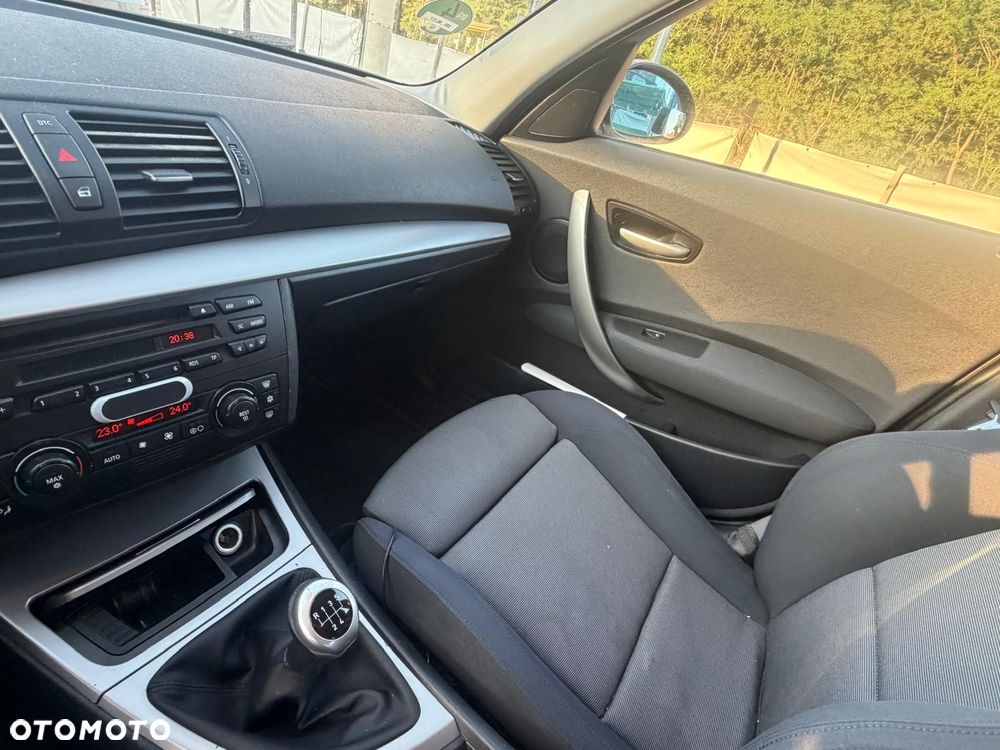 BMW Seria 1 116i - 3