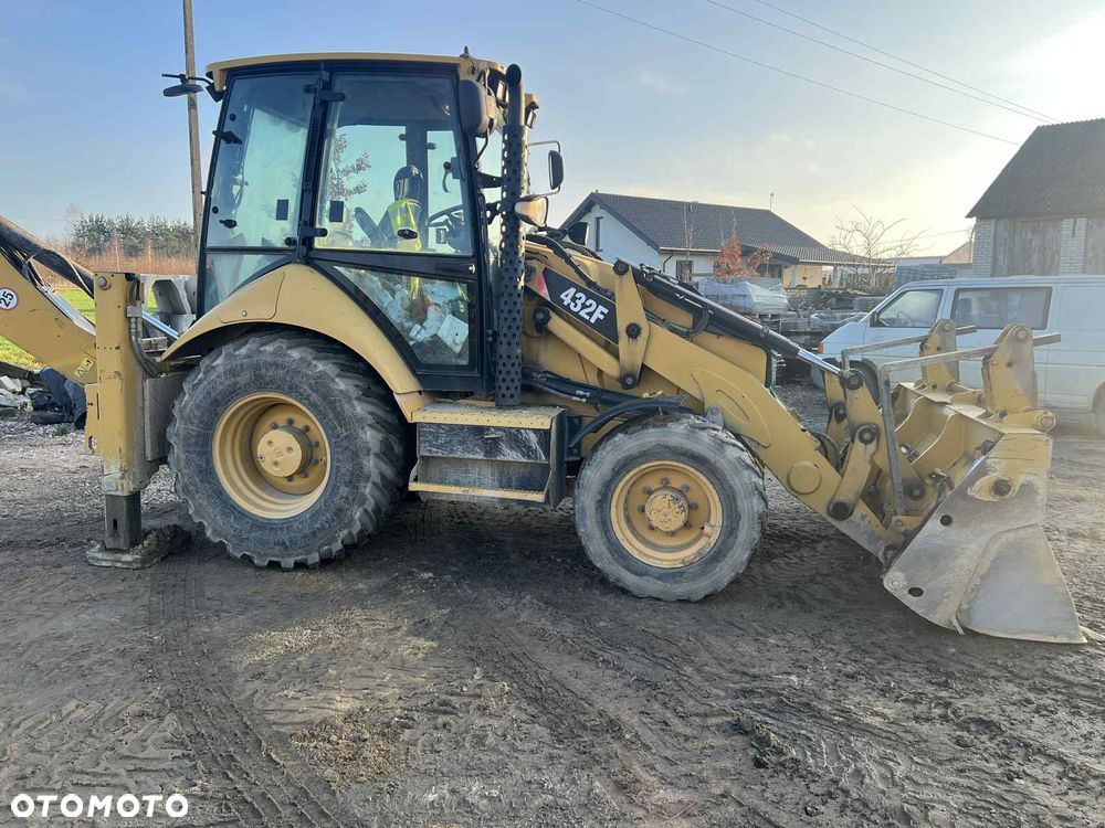 Caterpillar 432F - 2