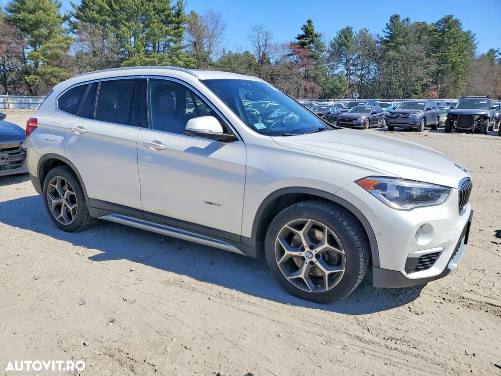 BMW X1 xDrive25i Aut. Advantage - 4