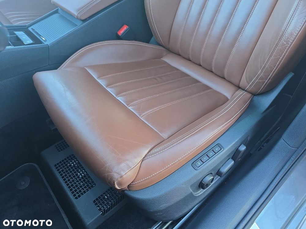 Skoda Superb 2.0 TDI SCR L&K DSG - 14