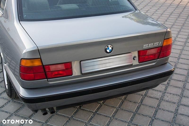 BMW Seria 5 525i - 10