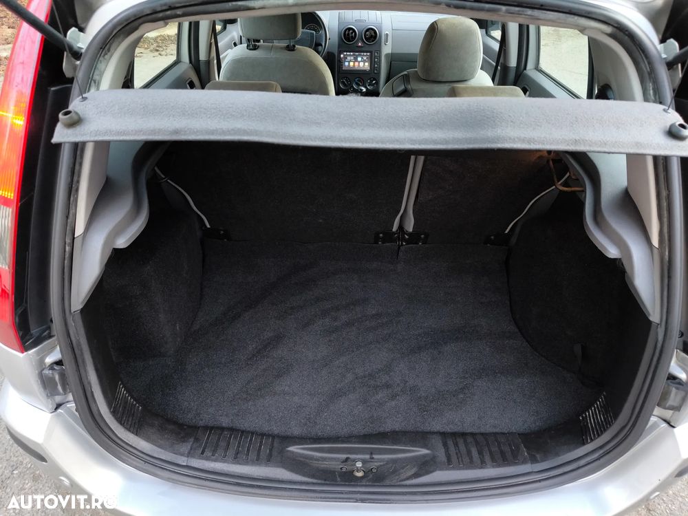 Ford Fusion 1.4 TDCI Durashift-EST Style - 17